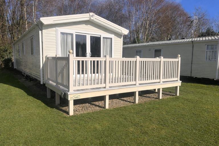 WILLERBY AVONMORE 2018 BEAUTIFUL CARAVAN SITED AT MERRYLEES CARAVAN PARK
