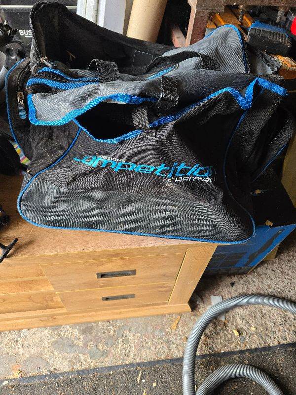Preston innovations Fishing Carryall Bag – Black and Blue, Good Condition