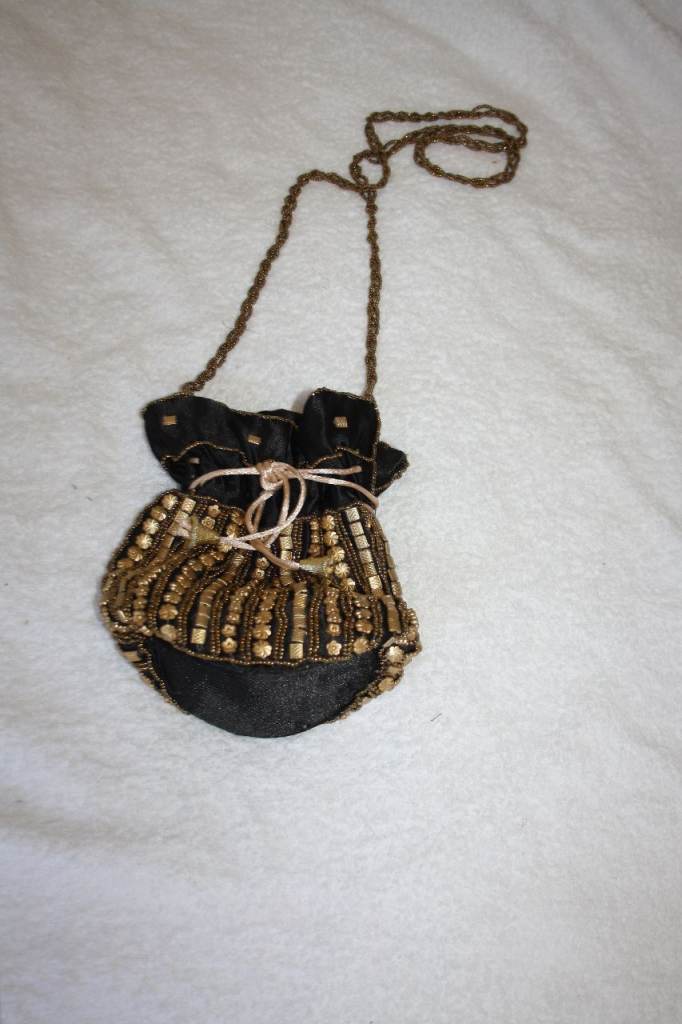 Small Black and Gold Beaded Evening Bag – Good Condition