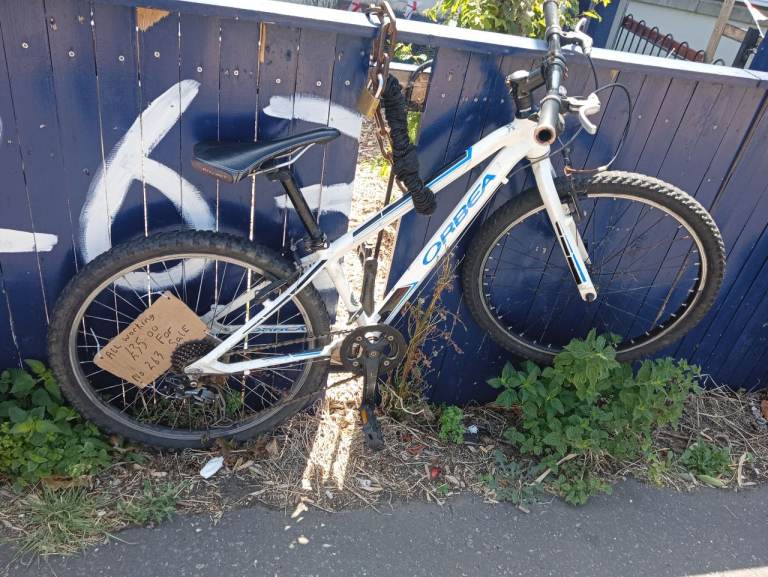Orbea MX 24 Team Kids Mountain Bike – White, Fair Condition