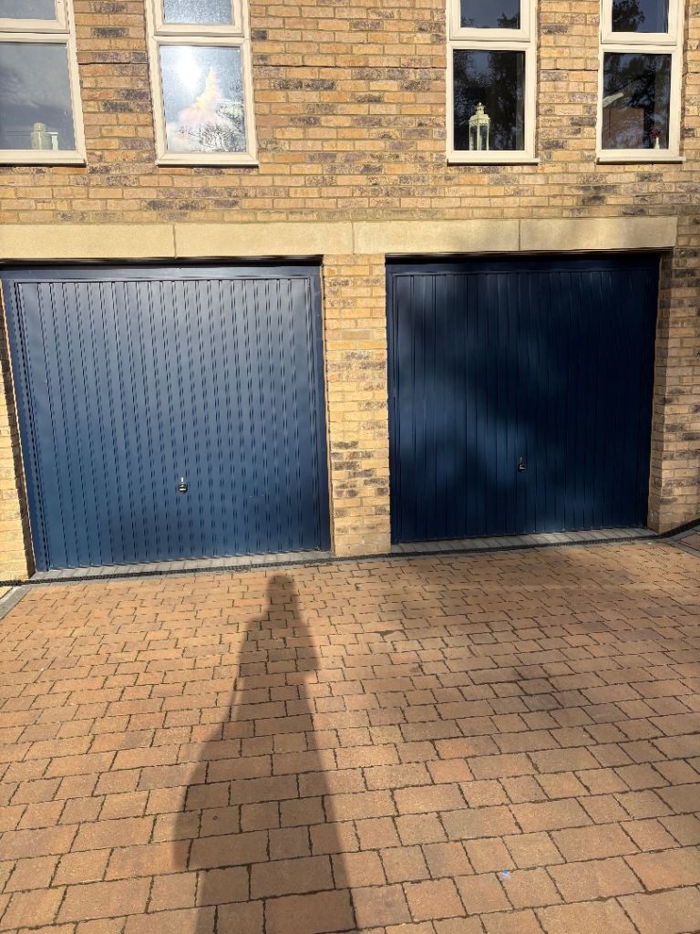 Electric Garage door £500