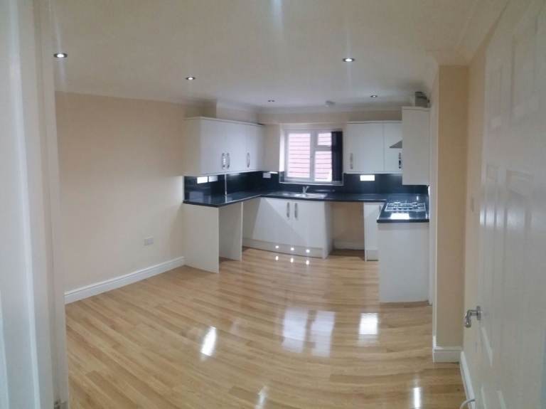 2 bedroom apartments 