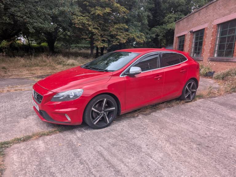 Volvo V40 R-Design D4 2014 (£20 A YEAR TAX)
