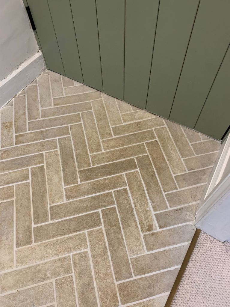 Ceramic floor tiles