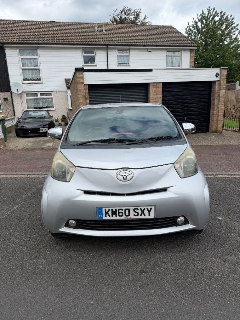 Toyota, IQ, Hatchback, 2010, Manual, 1329 (cc), 3 doors