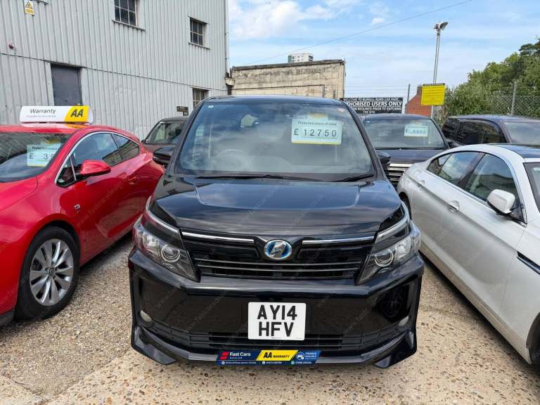 2014 Toyota Voxy 1.8 Petrol Hybrid V Auto 7 Seats MPV Hybrid Automatic
