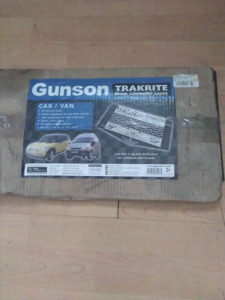 Wheel alignment gauge 