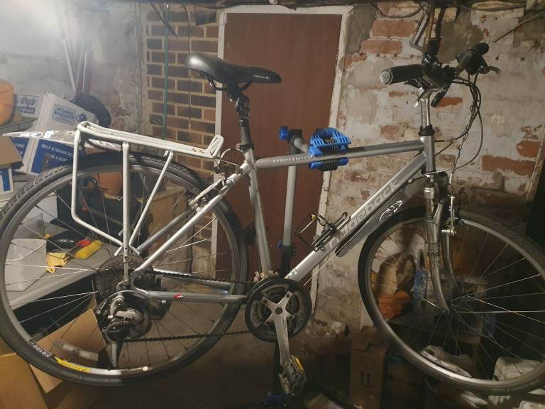 Hybrid / commuter bike