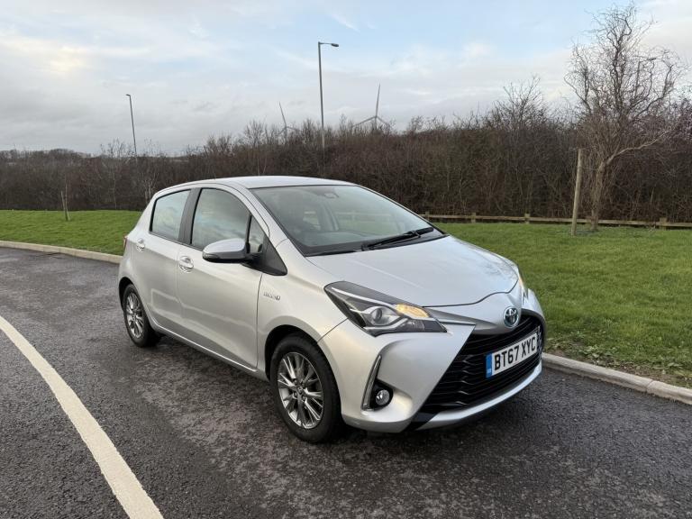 TOYOTA YARIS 1.5 VVT-h Icon 2017