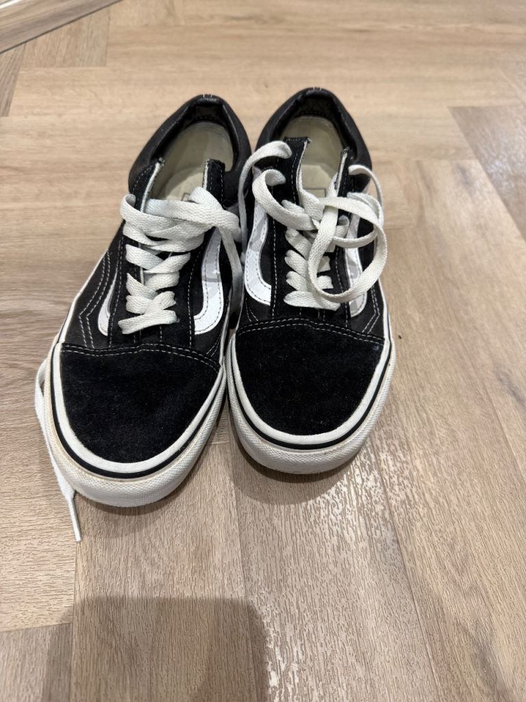 Black vans size 3