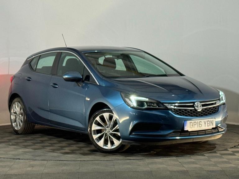 LOW MILEAGE 2016 VAUXHALL ASTRA DESIGN 100 VVT 1.4 PETROL 5 DOOR HATCHBACK ULEZ
