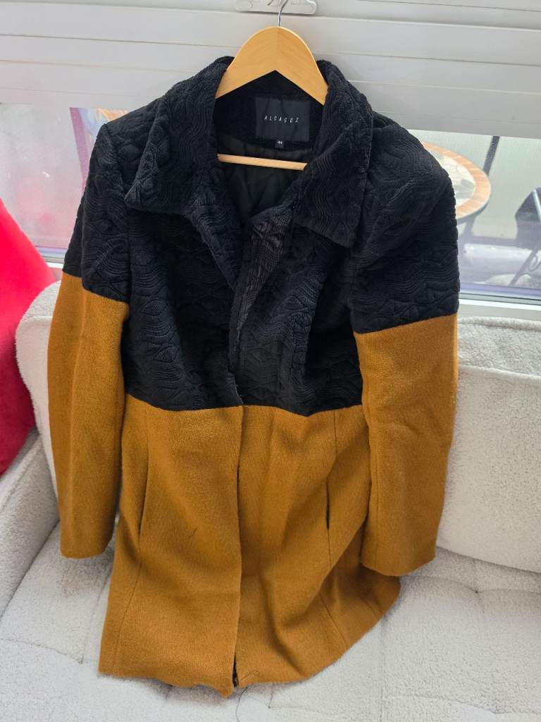 Women's Two-Tone Coat – Black and Brown