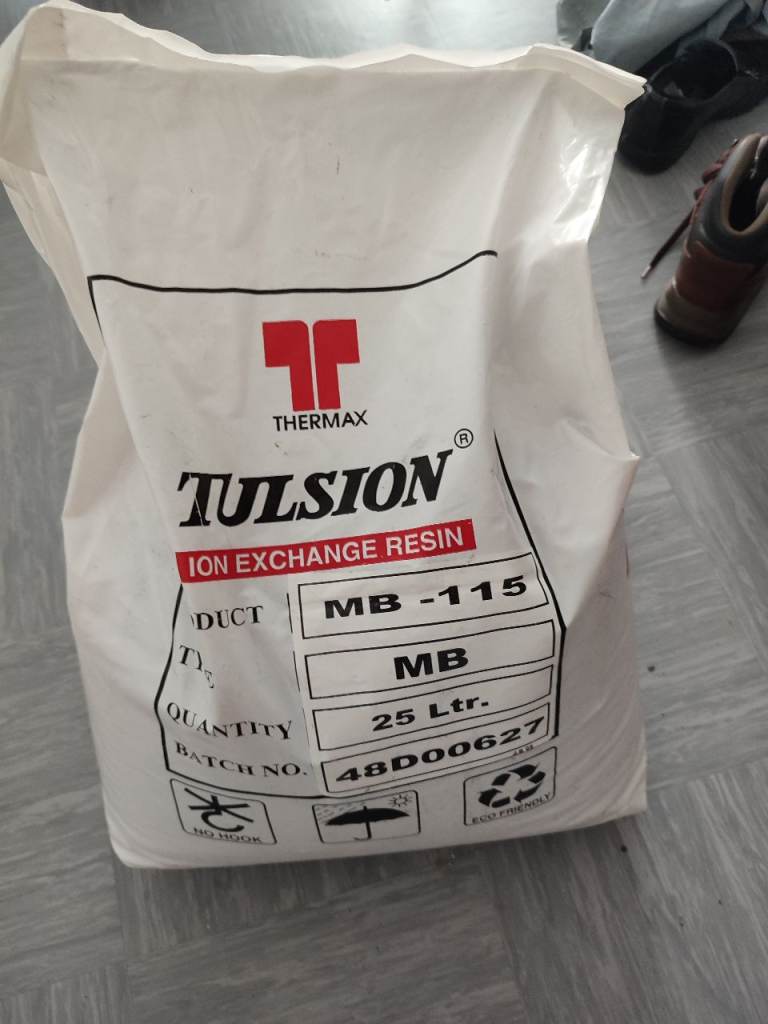 New unopened ion exchange resin for waterfed pole window cleaning 