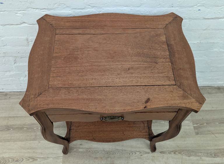 Early 20th century French Art Nouveau dressing or sewing table