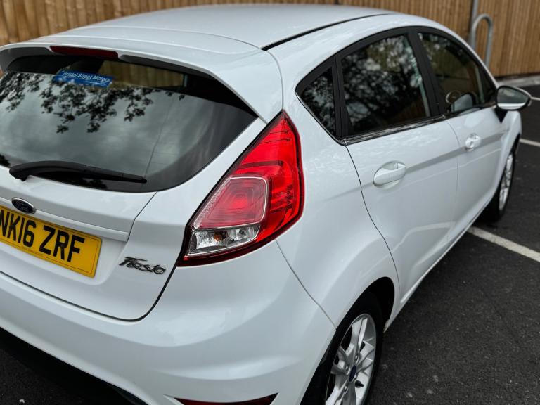 2016 Ford Fiesta 1.25 82 Zetec 5dr HATCHBACK Petrol Manual