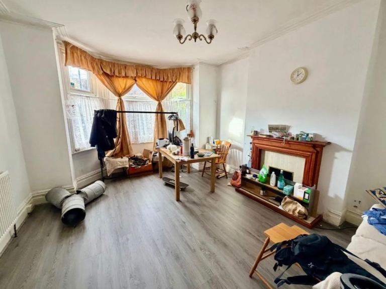 🏡 Studio Apartment – The Mall, Ealing Broadway W5 🚨🚨
