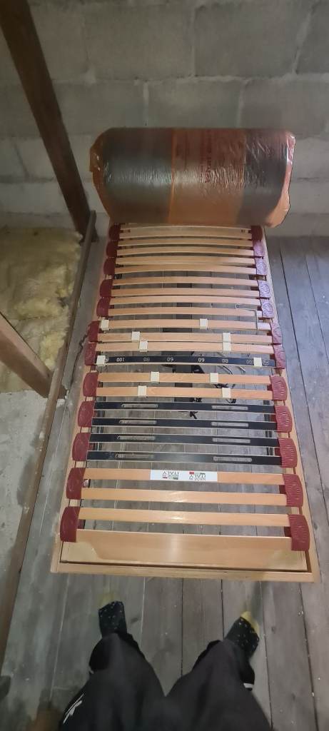 Free wooden mobility/support bed