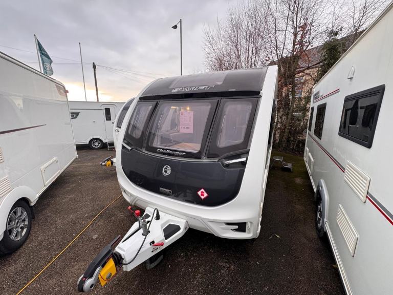SWIFT CHALLENGER 590 2018 MODEL 5 BERTH FIXED BUNK BED TOURING CARAVAN