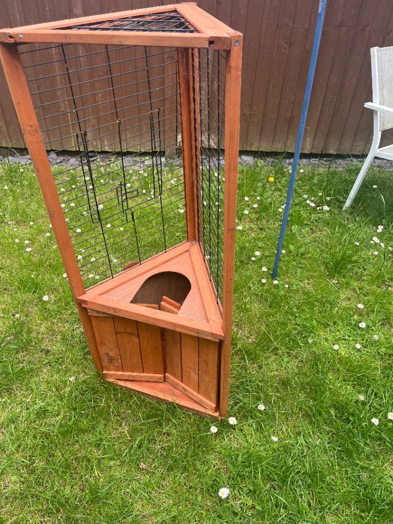 Small pet outdoor run