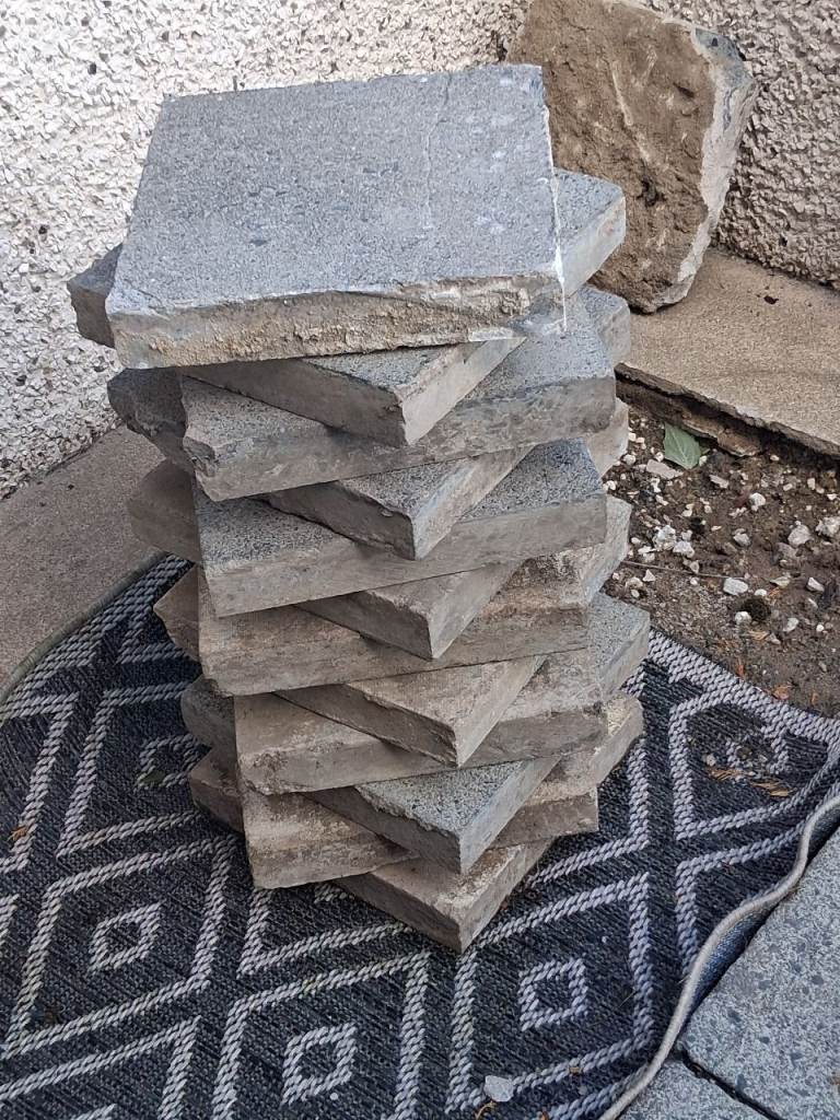 Garden Patio Paving Slabs – Grey Stone, Good Condition