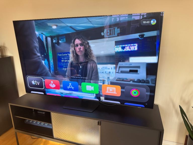 Large Smart TV – Black, Good Condition