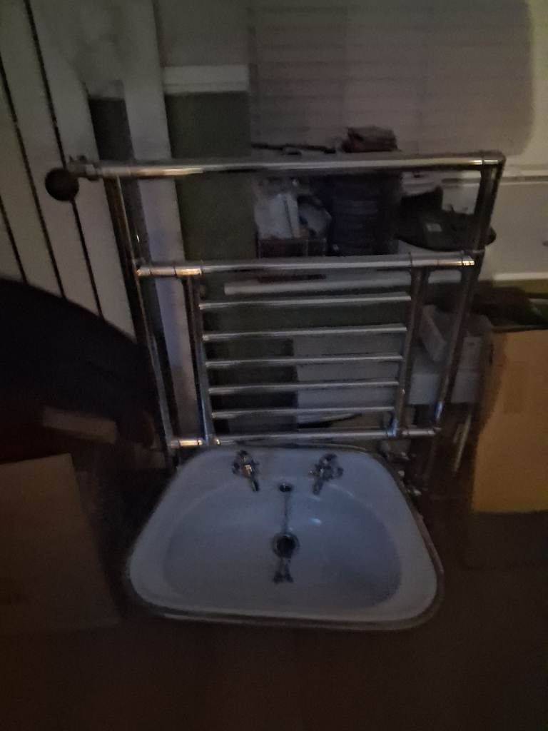 image for Vintage 60/70s bathroom fittings