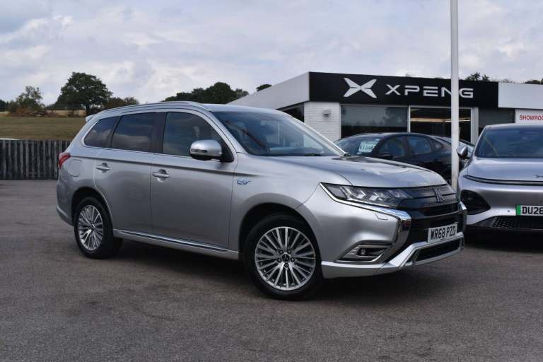 2018 Mitsubishi Outlander 2.4h TwinMotor 13.8kWh 5h CVT 4WD Euro 6 (s/s) 5dr ESTATE Petrol/Electr...