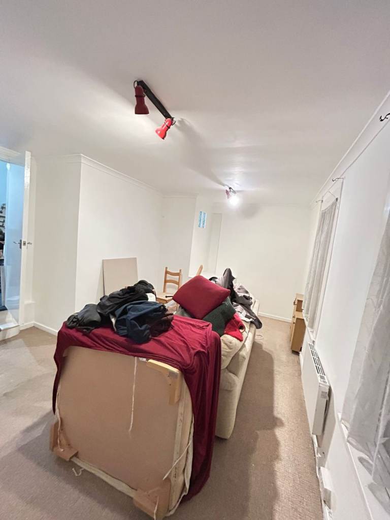 AVAILABLE NOW! (NEWLY REFURB) 1 BEDROOM FLAT IN GRAVESEND - DA12 1EY FOR JUST £1195pcm