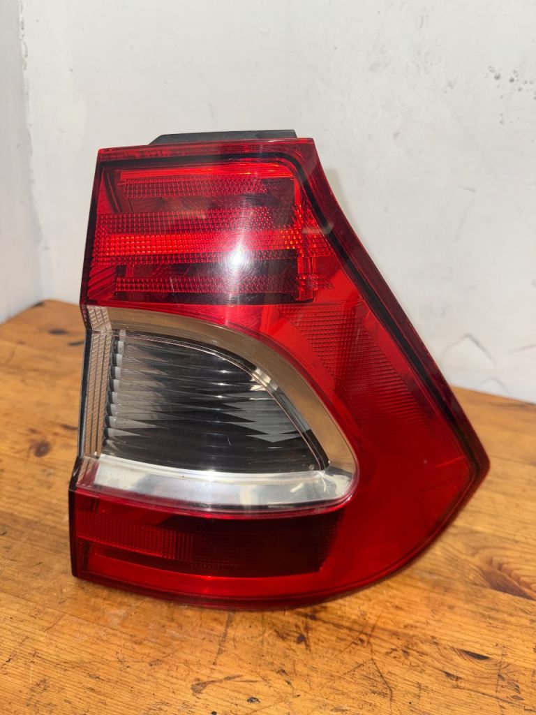 Ford Galaxy MK3 drivers Side o/s Rear Light Lamp 2015