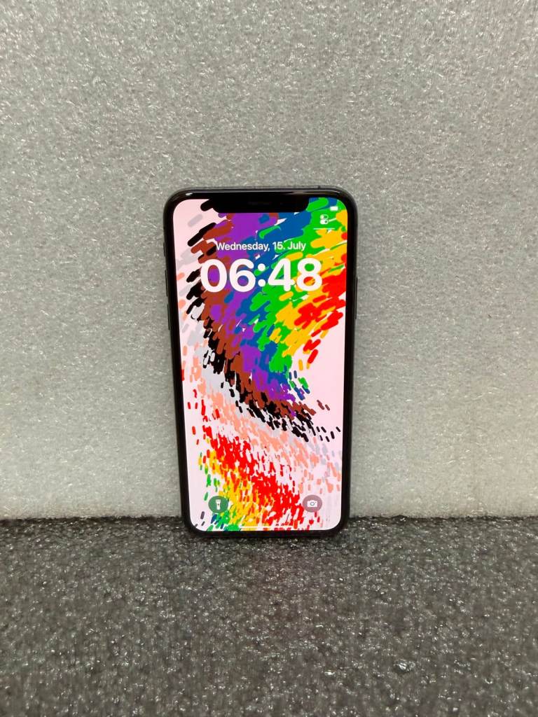 Apple iPhone XR JETT Black  UNLOCKED TO ANY NETWORK with WARRANTY 