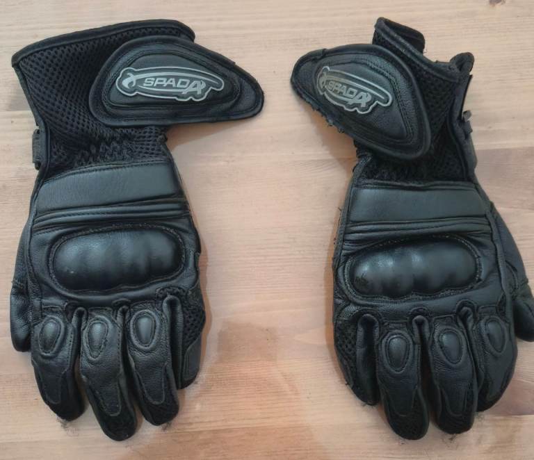 Motorcycle Leather Gloves in Great Condition