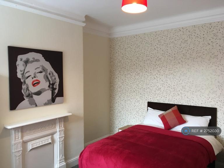 1 bedroom in Manchester Road, Ashton-Under-Lyne, OL7 (#2752030)