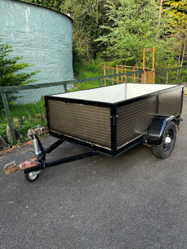 Trailer with Tailboard, Electrics and Jockey Wheel