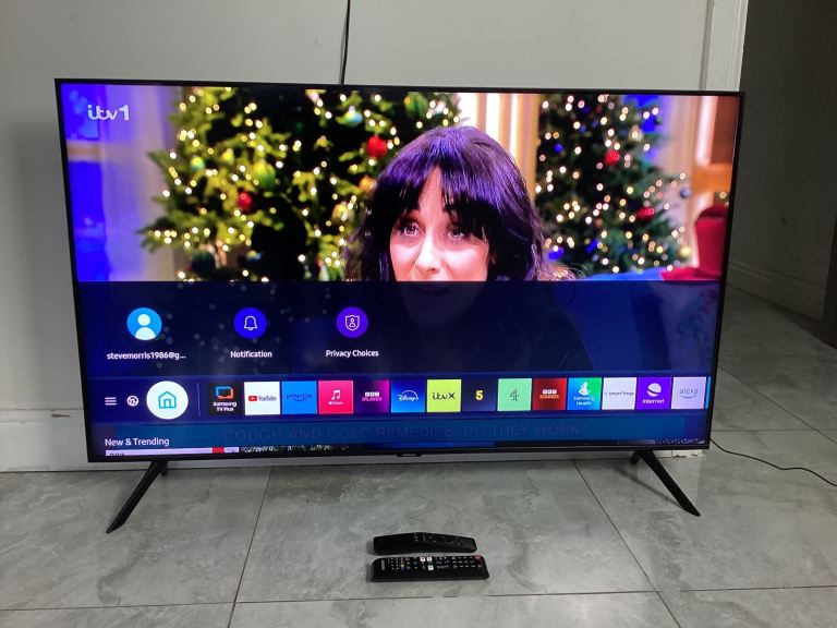 Samsung 55” 4K UHD Crystal Smart TV – WiFi, Netflix, YouTube – £240