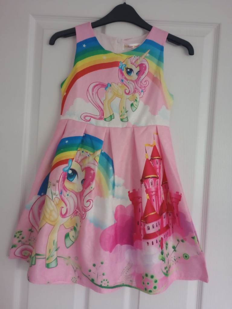 Girls dress 7/8yr, brand new with tags