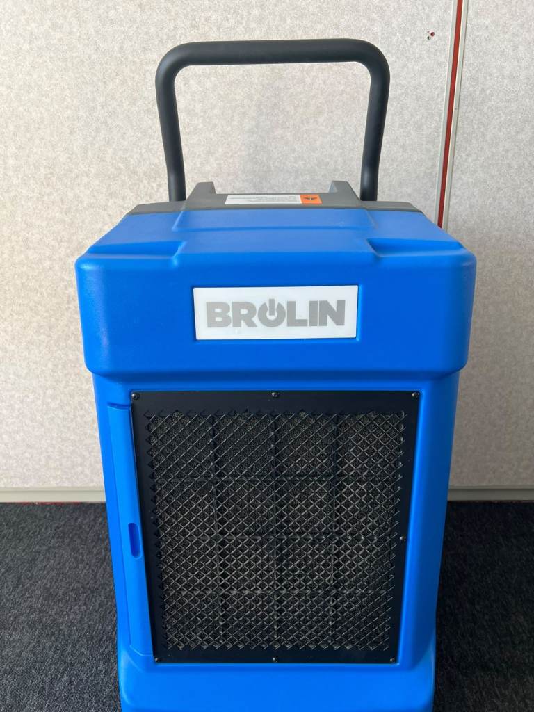 Industrial Dehumidifier DH70 – 70L Capacity, Dual Voltage, 750W