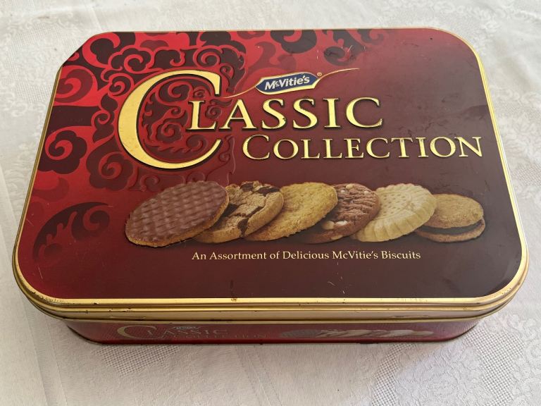Vintage McVitie’s Classic Collection Biscuit Tin – Empty (c.2009)