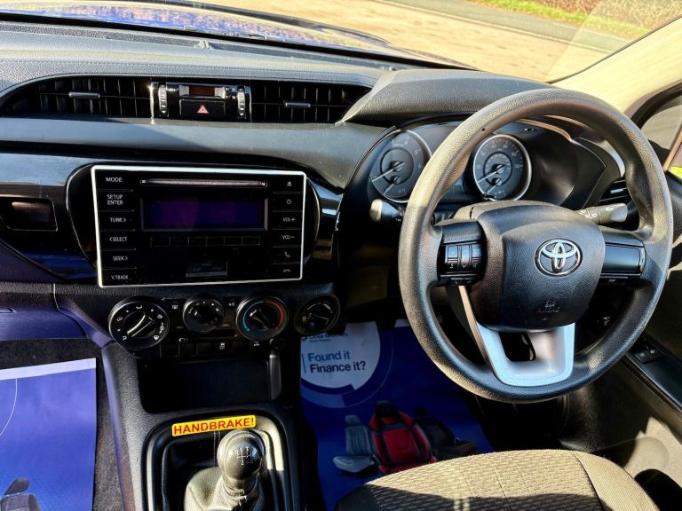 2018 Toyota Hilux / Navara / Ranger Active Extra Cab Pick Up 2.4 D-4D 4x4  PICK UP Diesel Manual