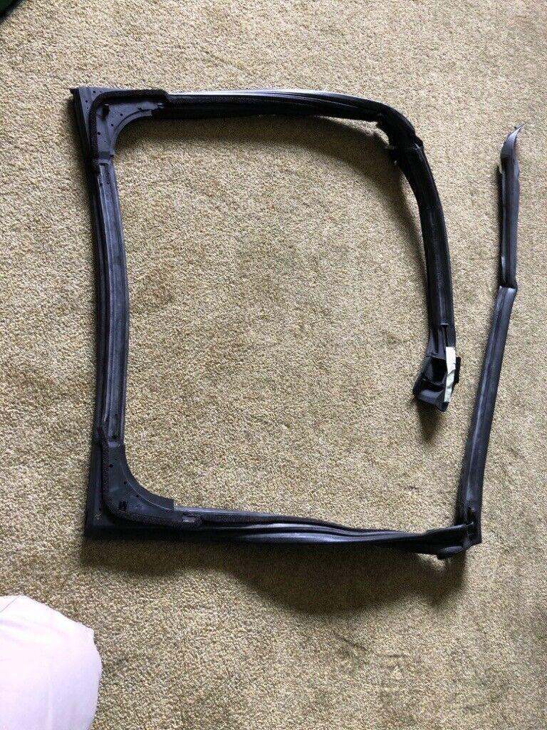 Toyota MR2TBar mark 1 roof seal(unused)