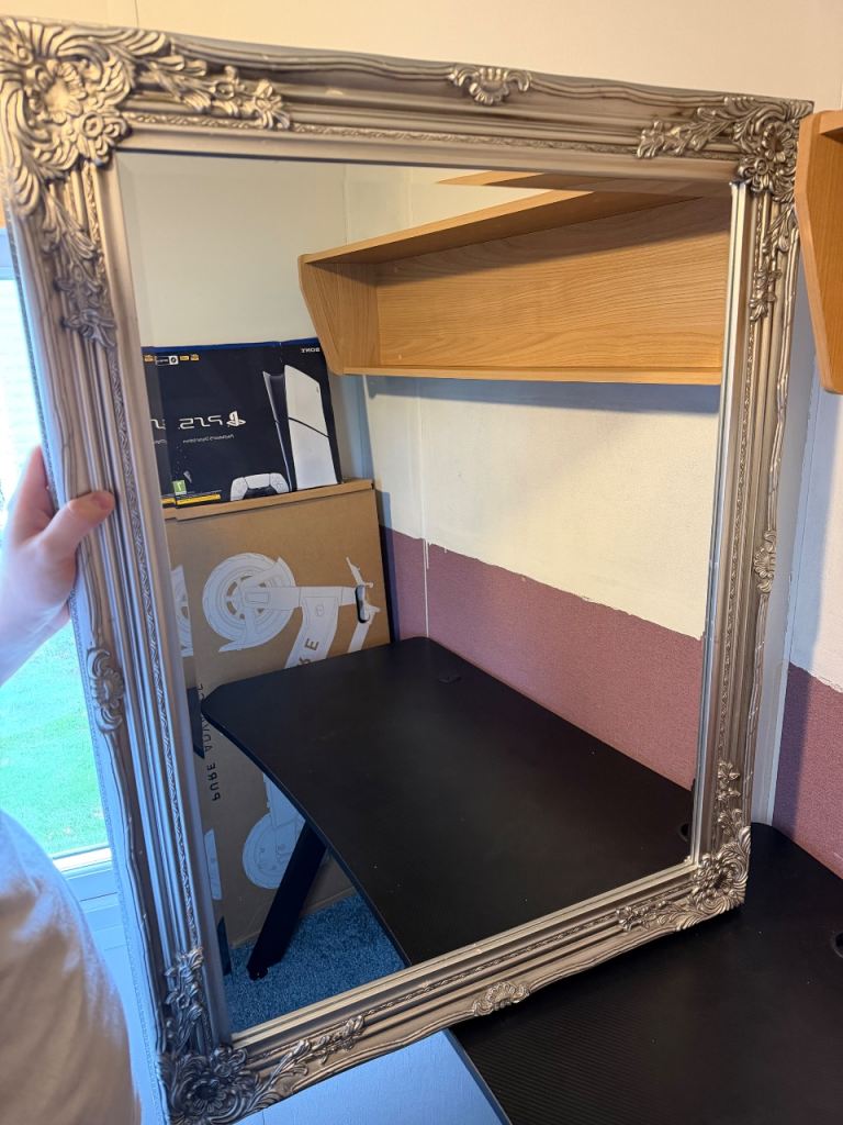 Mirror 