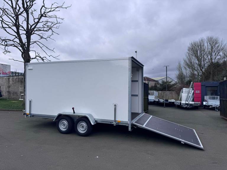 Brand New Twin Axle Box Trailer 4m x 2m x 1.9m With Lockable Ramp Door 2700KG 