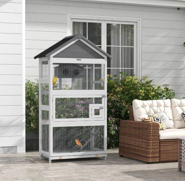 Avery Out door cage with flight pen