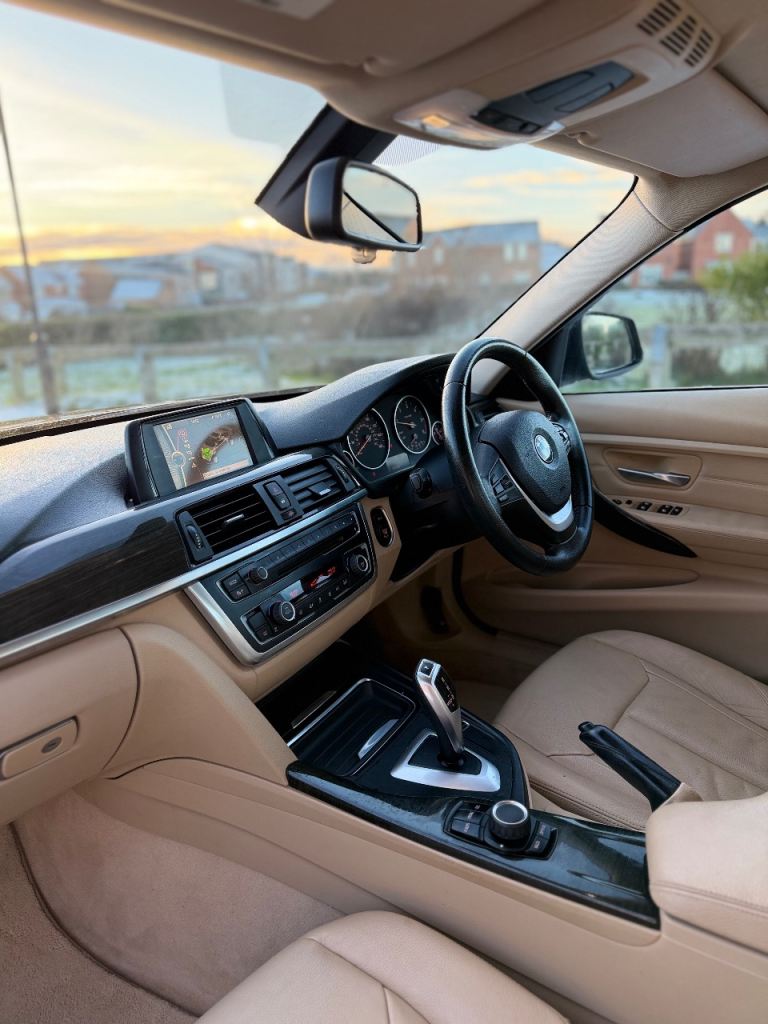 BMW, 3 SERIES, Saloon, 2013, Semi-Auto, 1995 (cc), 4 doors