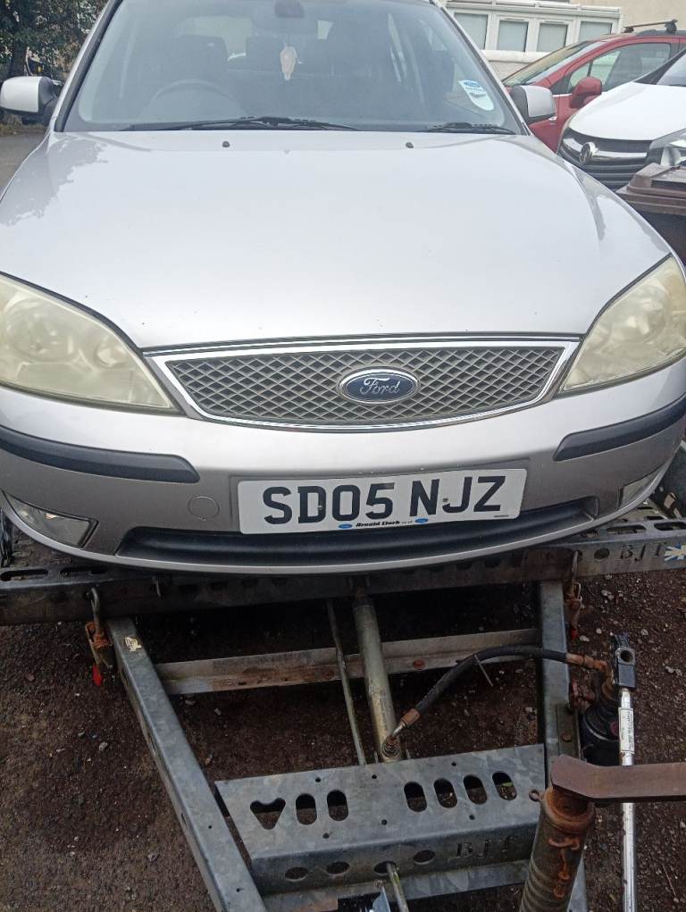 Petrol ford Mondeo for breaking 