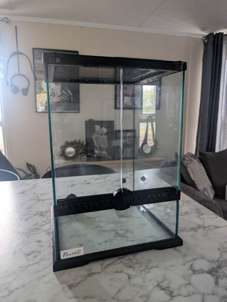 Brand new in box Arboreal enclosure 