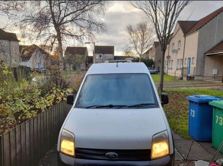 Stealth Van Ford TRANSIT CONNECT Campervan Manual 1.8 Turbo Diesel Solar Digital TV