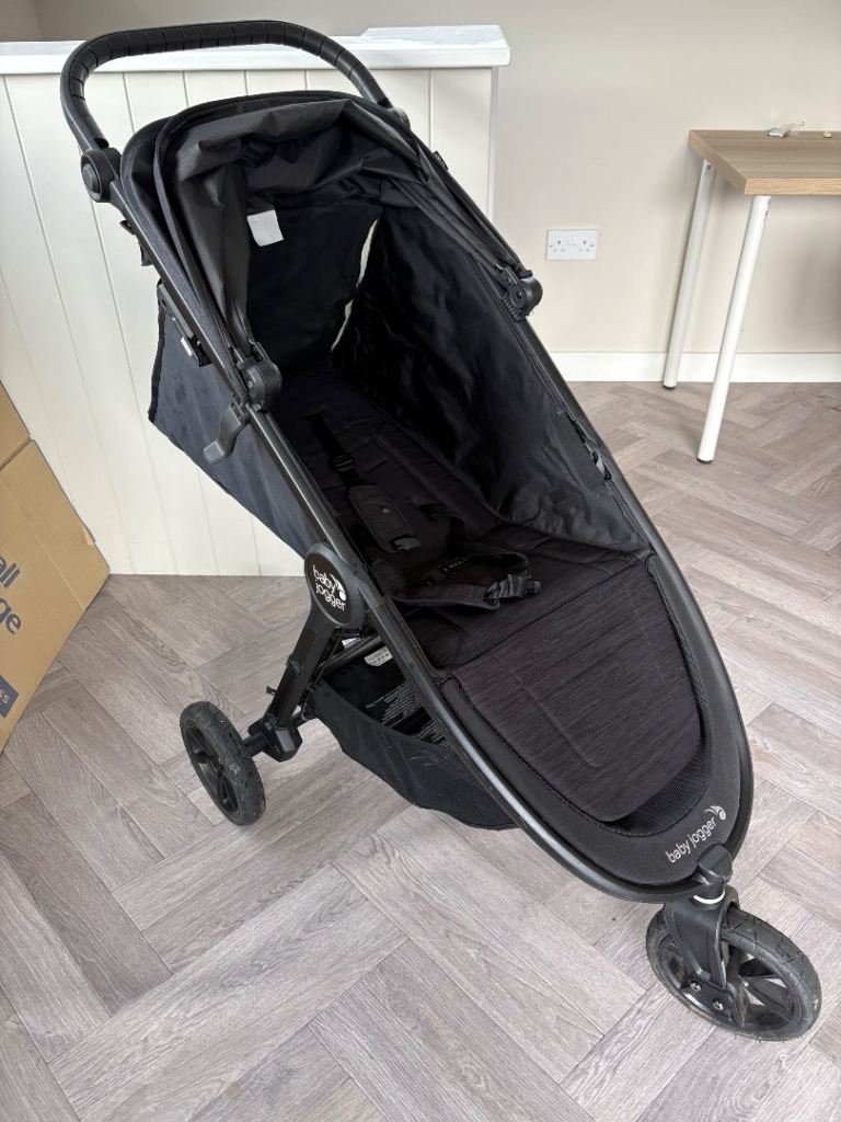 Baby Jogger City Mini GT2 Pushchair - Black, Good Condition