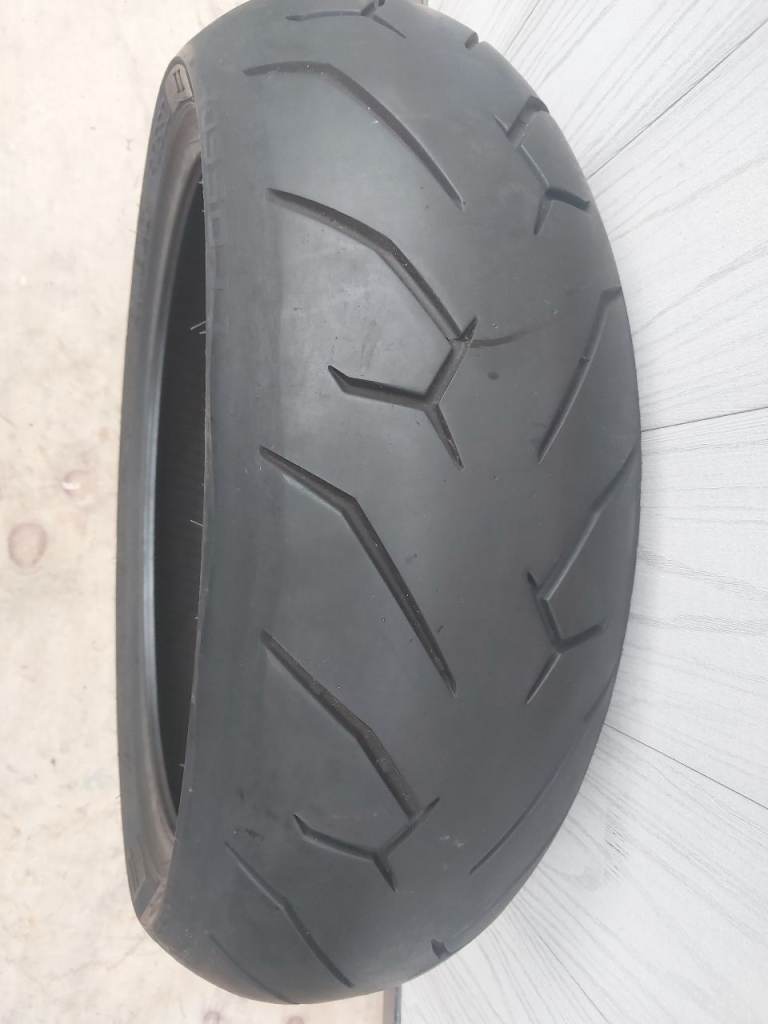 Pirelli motorcycle tyre 200/50/17
