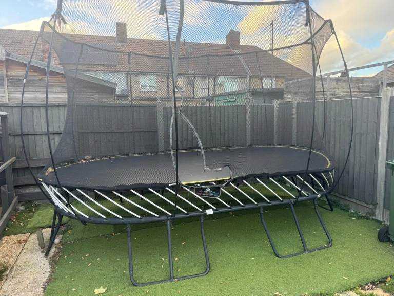 Springfree Trampoline O92 Large Oval