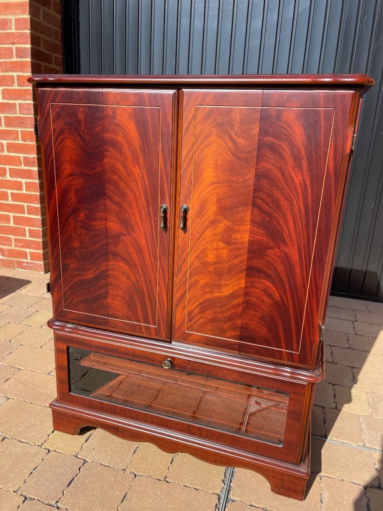 TV box - display / storage unit  